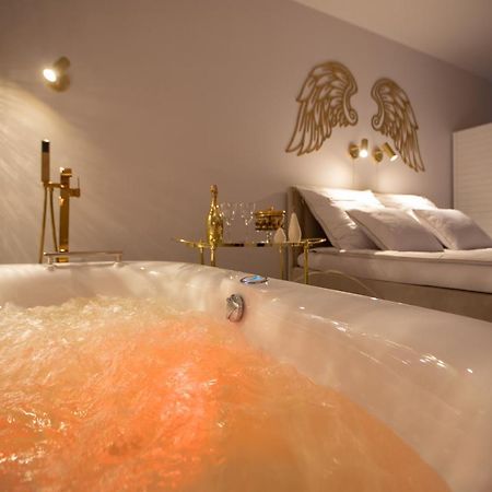 Apartament Gold Sauna&Jacuzzi Kołobrzeg Extérieur photo