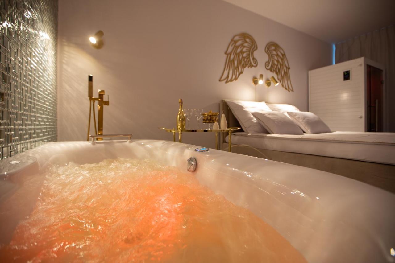 Apartament Gold Sauna&Jacuzzi Kołobrzeg Extérieur photo
